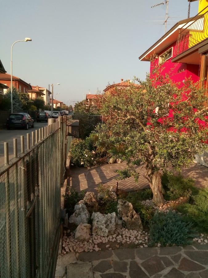הוילה Mozzo Coccinella מראה חיצוני תמונה